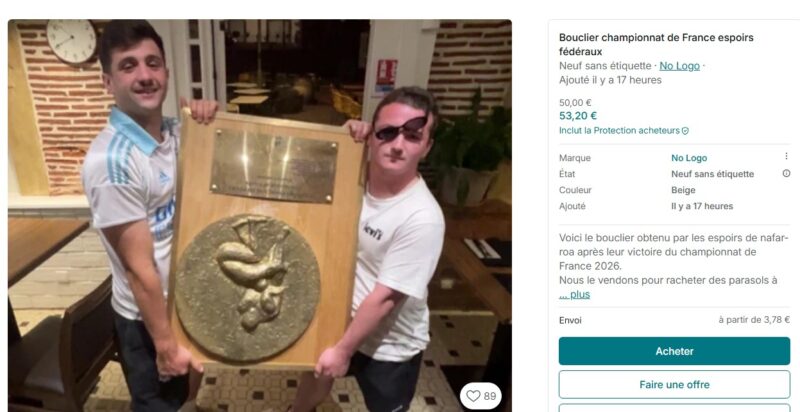 A vendre : un bouclier de champion de France se retrouve sur un site de revente d'occasion