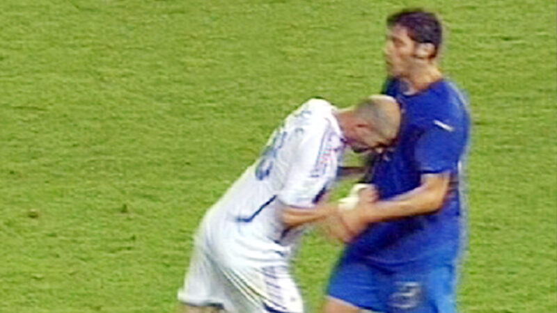 football coupe du monde 2006 zinedine zidane marco materazzi coup de boule 5eaed9a3dfb27 0 - coupe du monde,football,mondial,Fifa,top 11,infos