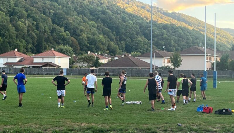 Reportage : 25 ans plus tard, le rugby renaît à Domène, « voir les jeunes rejouer ici, ça n'a pas de prix »