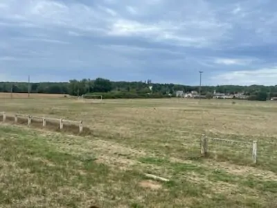 Appel à la solidarité : Thénioux, un nouveau club en attente de… poteaux !